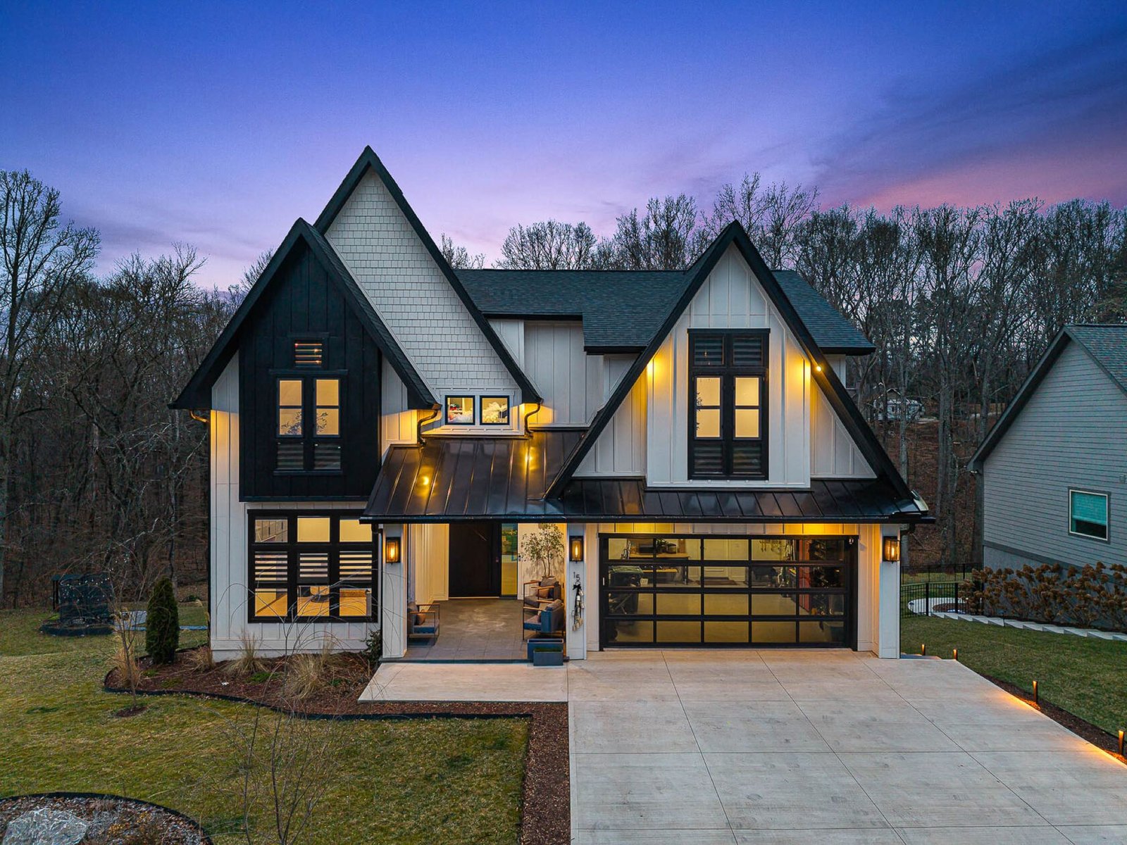 Twilight exterior real estate photograph by Pavlov Photo